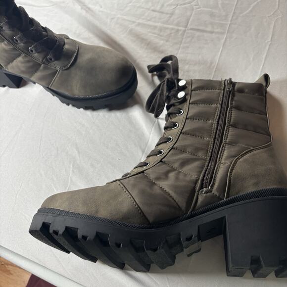 NEW DV DOLVE VITA Size 10 Olive Leather Insulated Quilted Fabric Lace Boot - Picture 5 of 8